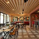 Hotel Antik Baltsjik