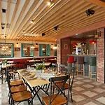 Hotel Antik Baltsjik
